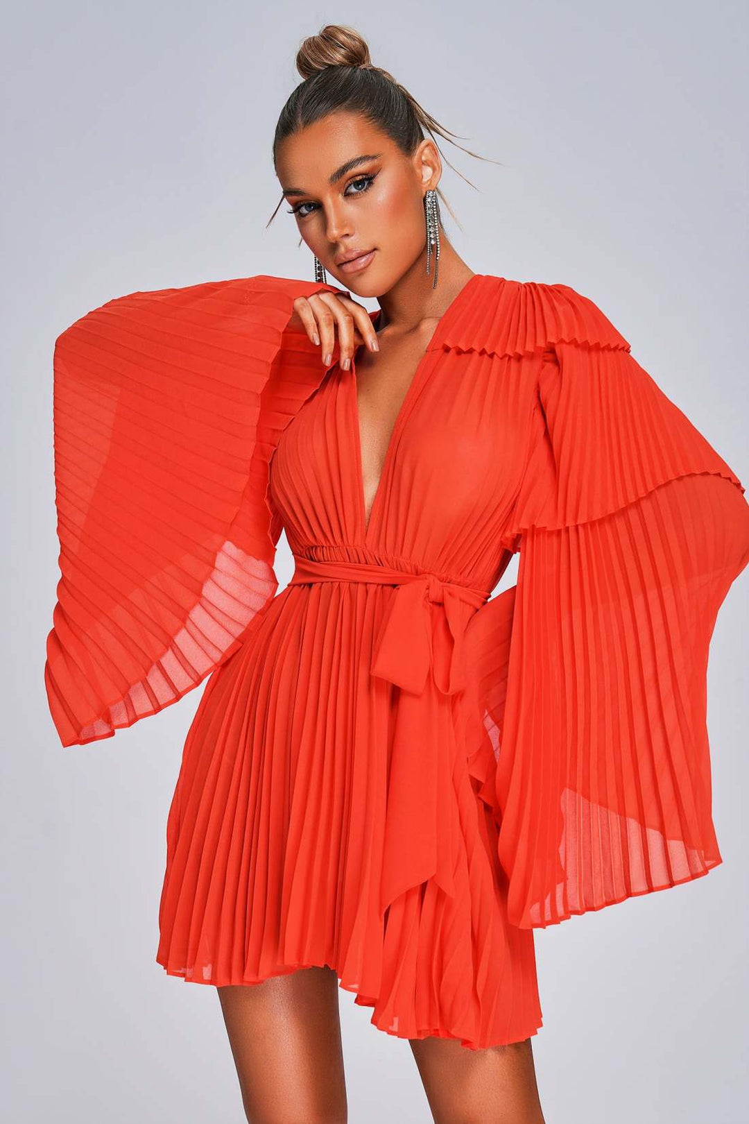 Dekia short dress with openwork ruffles and long sleeves