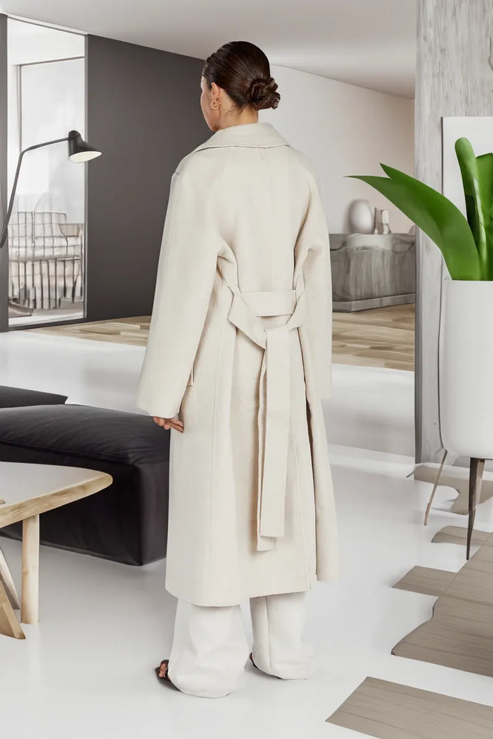 Snowy™️ | Classic and Sophisticated Trench Coat