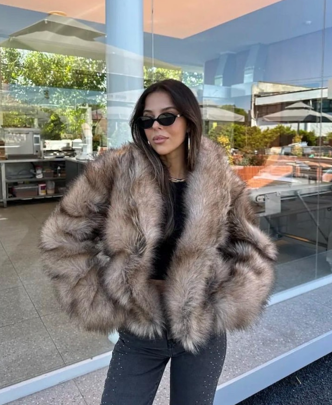 Chic Luxurious Faux Fur Coat